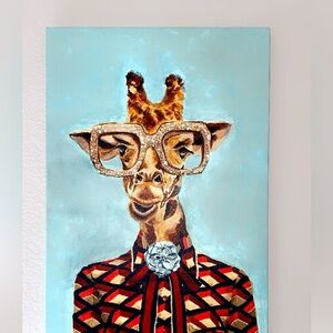 Selling a gucci animal doupe painting. Very great for wall decor!!
